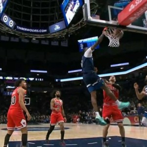 B体育官网-摧枯拉朽！纳兹·里德滑翔劈扣 森林狼轰出13-0强势反超