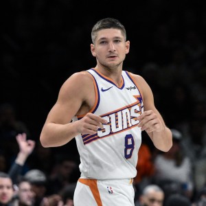 B体育官网-一球不丢！阿伦半场5中5高效拿下11分2板2助1断