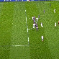 【西甲】劳塔罗反超 莱万2度追平 巴萨主场绝平国米